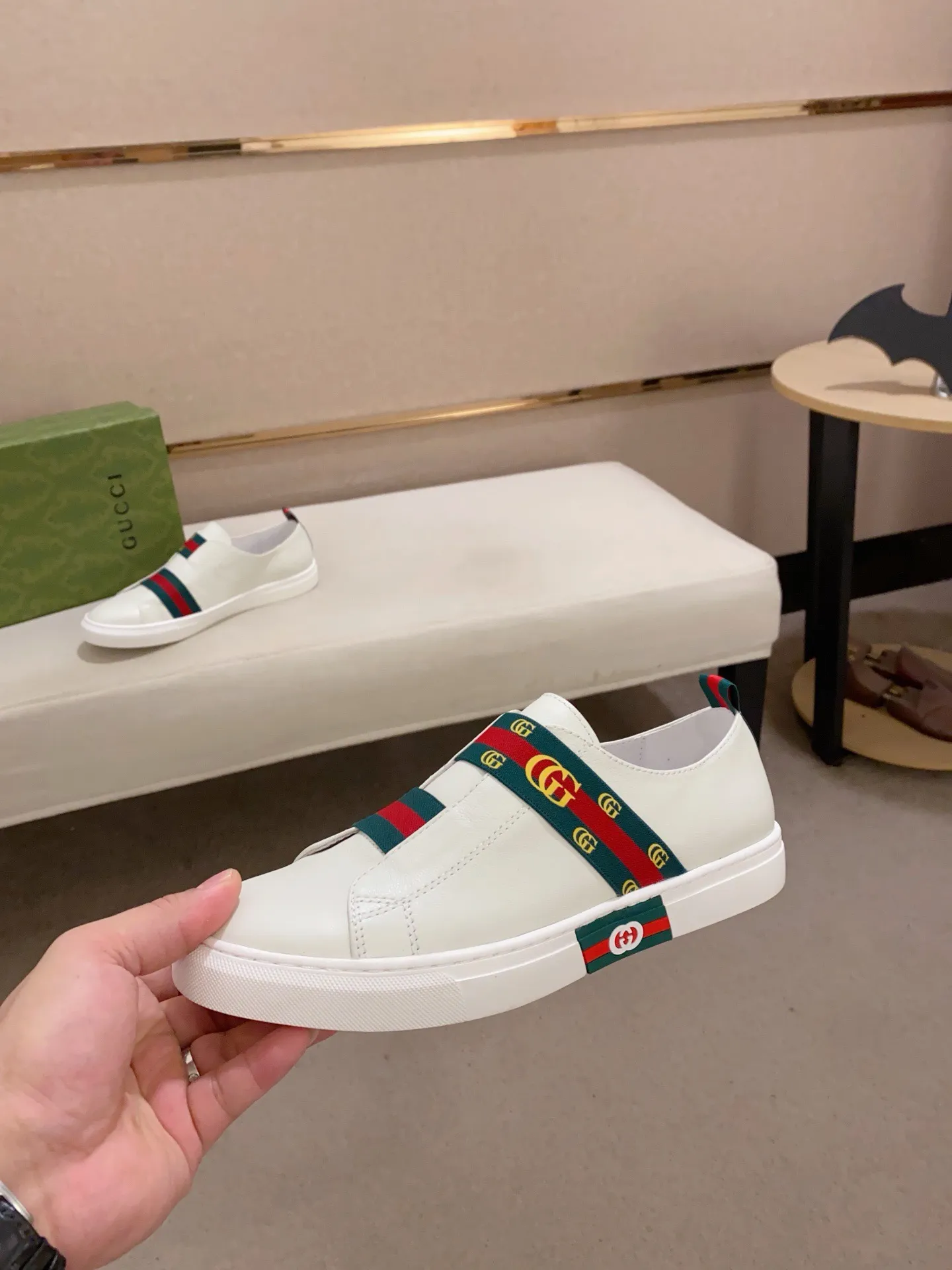 Men's clothing and shoes💰 440💰🇮🇹🇮🇹GUCCI (Gucci) top 🔍🔍 spring and summer models are on sale at the same time, the upper 🇮🇹 imported Italian first-layer cowhide, fully imported sheepskin lining 💪💪, completely 1⃣️compared 1⃣️Reproduction🇮🇹💪💪, ⚠Sole: The original sole is specially provided by the original factory, the exclusive movable molded sole is super comfortable, ⚠Original factory follow-up goods, 🔍🔍high quality, you can enter and leave the counter at will, welcome to compare⚠. Code number:38-44